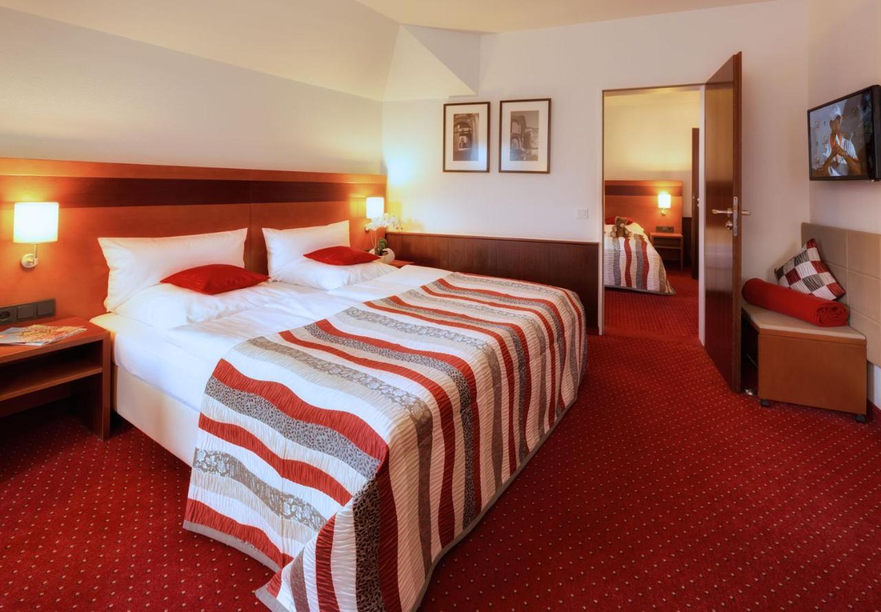 Hotel Am Rosenpark Аахен Екстер'єр фото