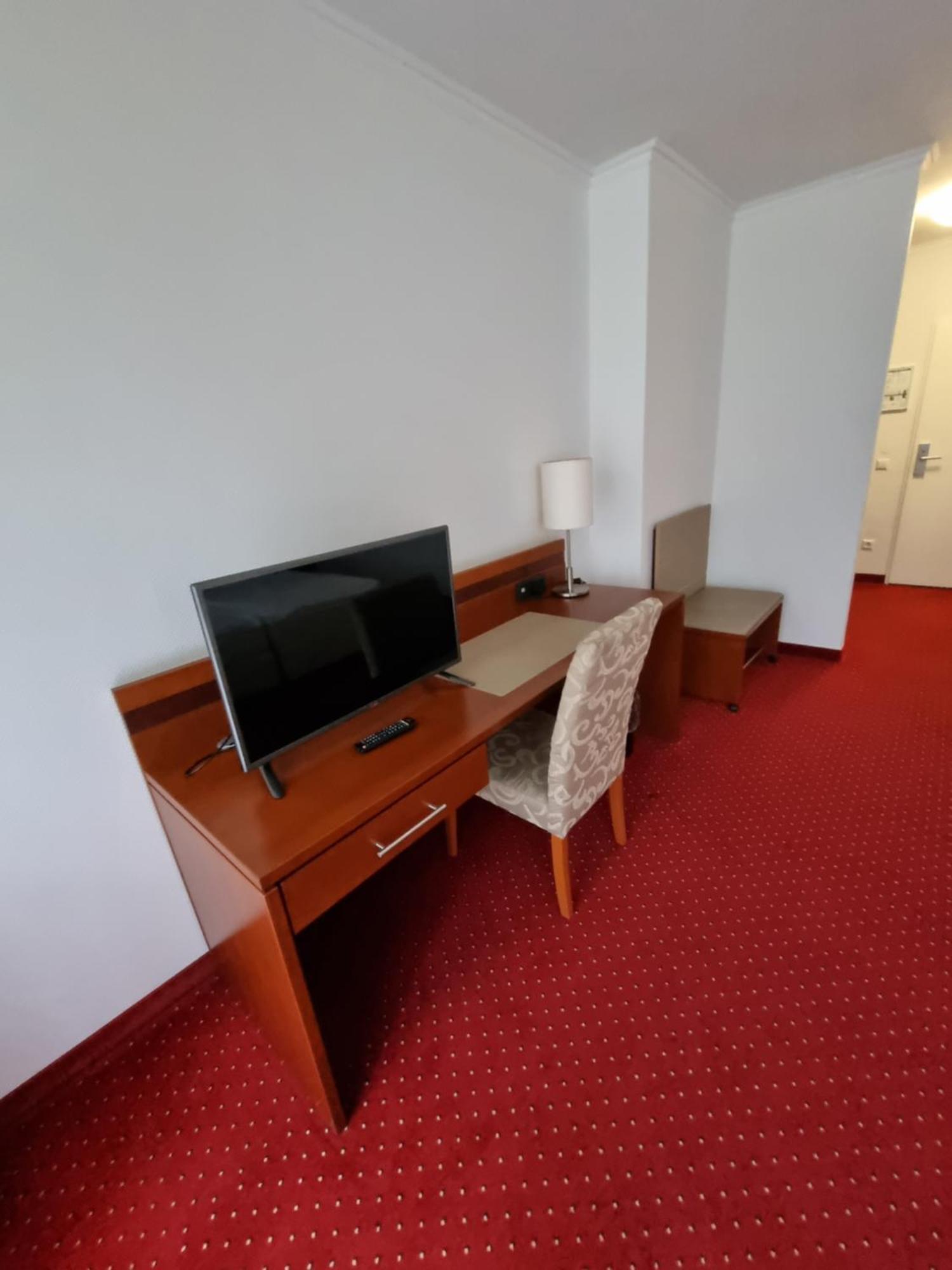 Hotel Am Rosenpark Аахен Екстер'єр фото