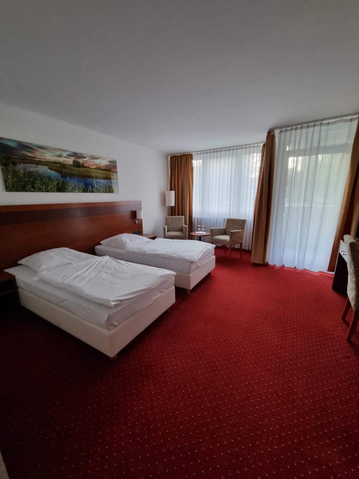 Hotel Am Rosenpark Аахен Екстер'єр фото